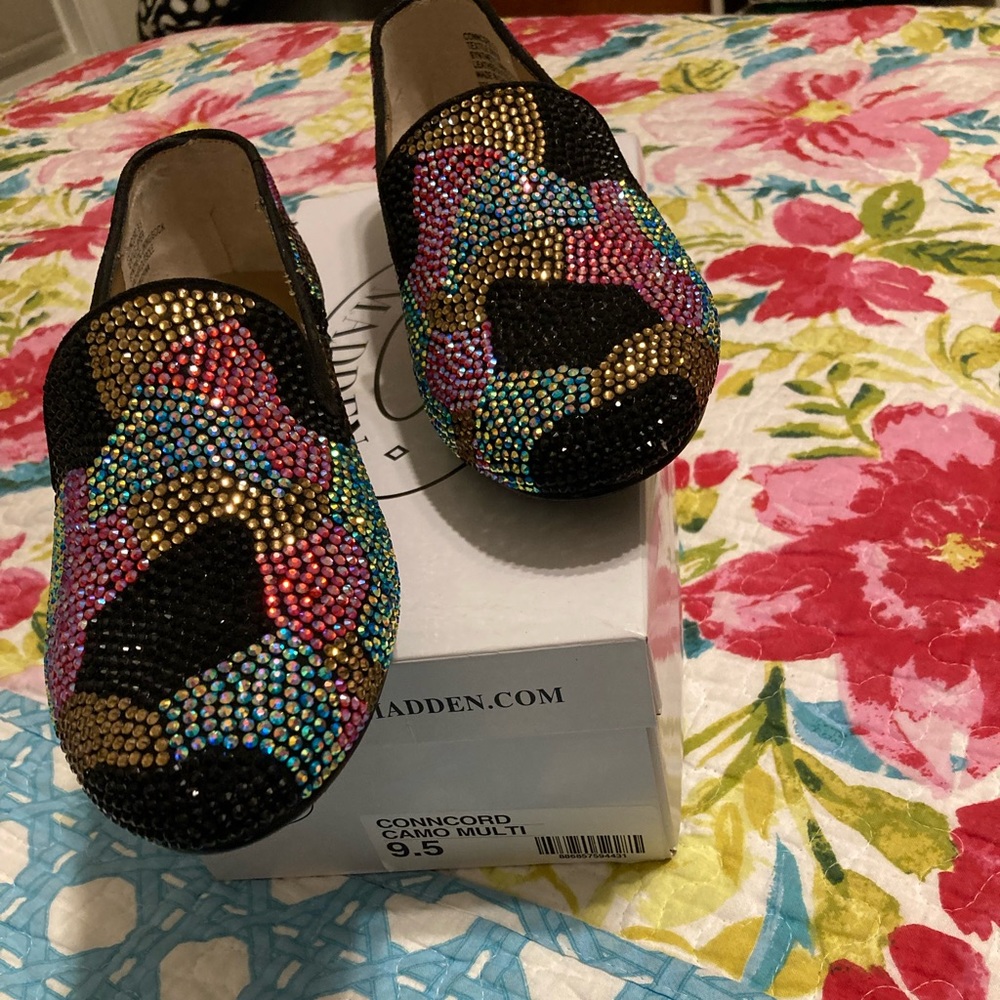 Steve Madden never worn shoes. Multi colored crystal covered. Size 9.5